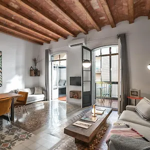 brummell-apartments-eixample.topbarcelonahotels.com/